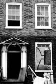 Social center squat | Sophie Cassiano