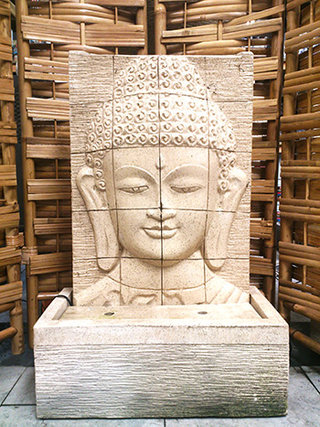 Fontaine visage de Bouddha