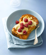 Pain perdu &agrave; la frangipane et aux framboises