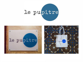 Création du logo de l'école de théâtre Le Pupitre, qui a ouvert ses portes à Alger en 2018. Déclinaison sur différents supports.