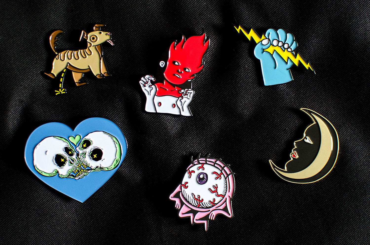 Divers pins, 2018