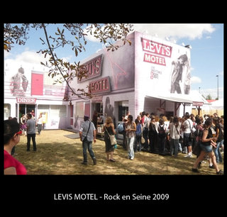 "Levis Motel"
