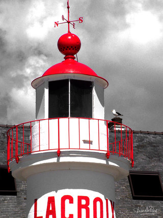 La Croix phare (PHOTOdessin). Concarneau