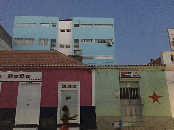 Coup de fil, Praia, Cabo Verde, 2019