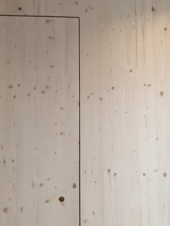 Portsall - Porte de placard masquée