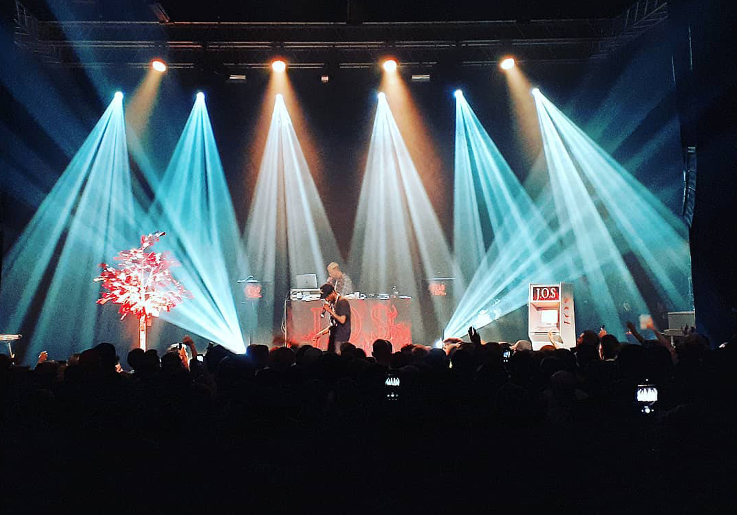 Décor de scène du rappeur Josman. Tournée Septembre 2018