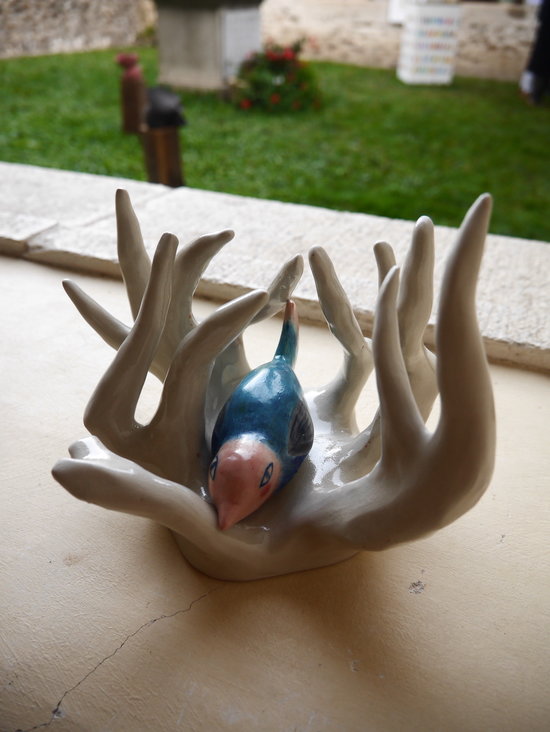 L'oiseau dans les branches