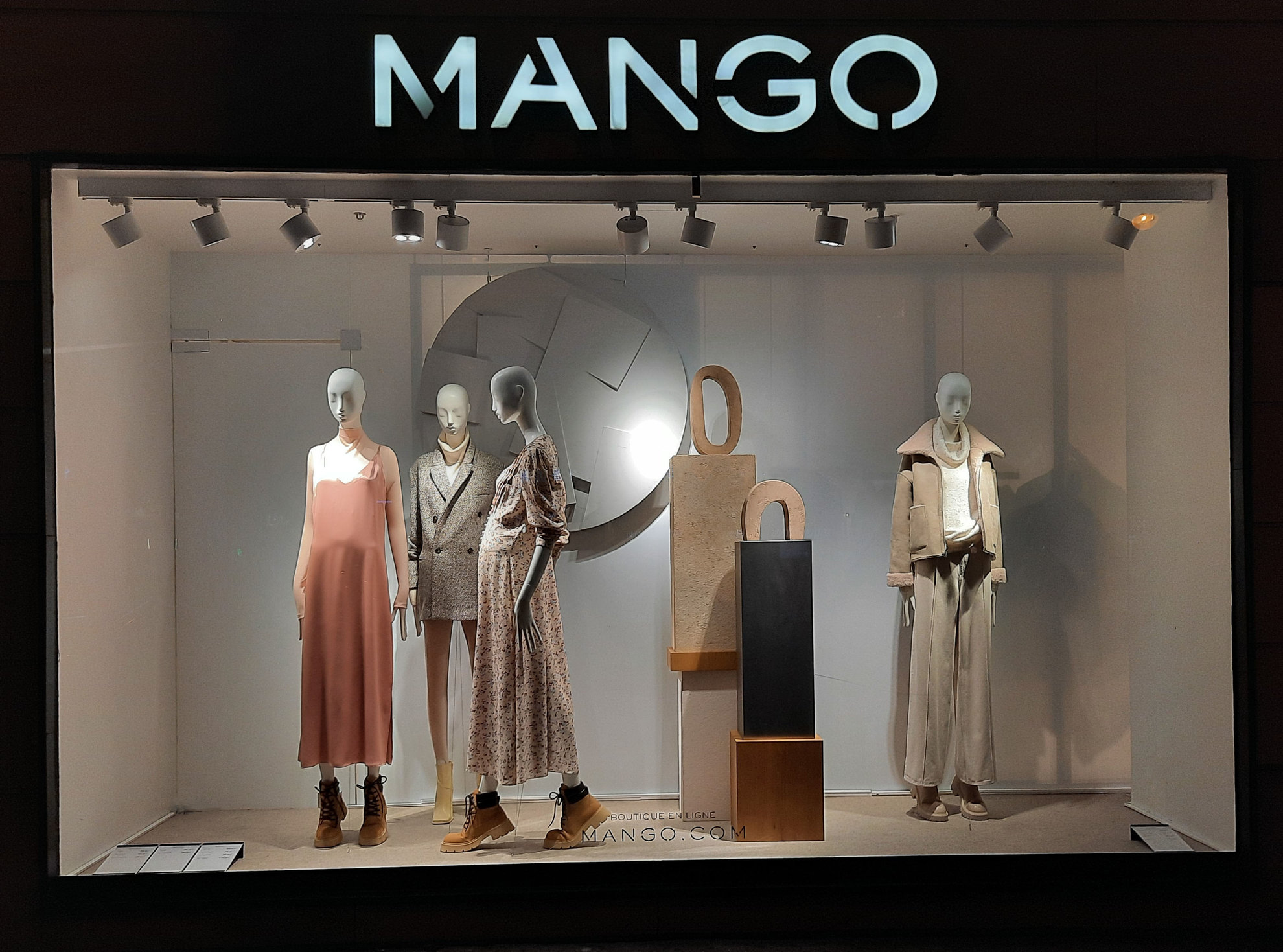 MANGO collection