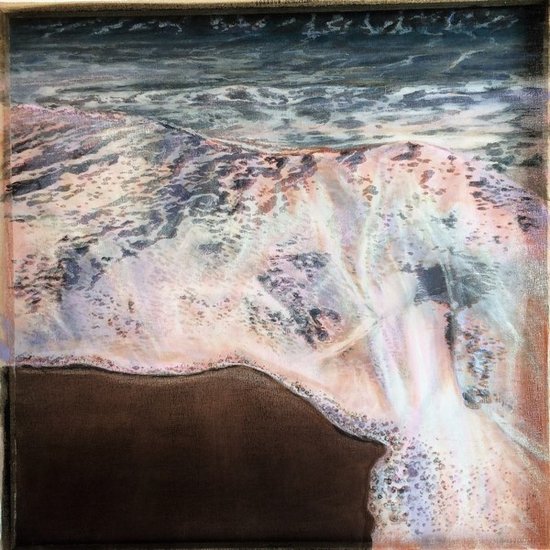Une vague (reflets de roses)